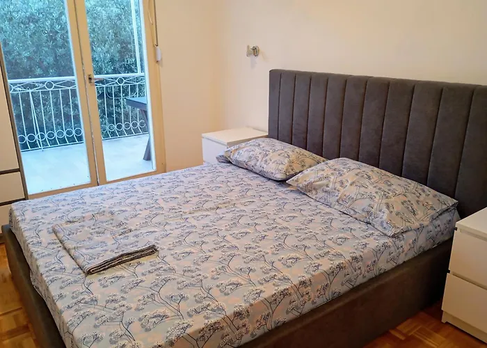 Cozy With 3 Bedrooms 아파트