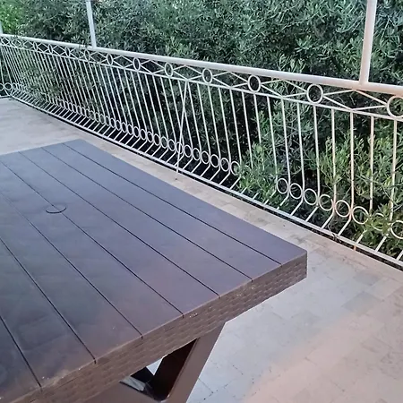 Cozy With 3 Bedrooms דירה